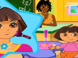Dora s'amuse en classe